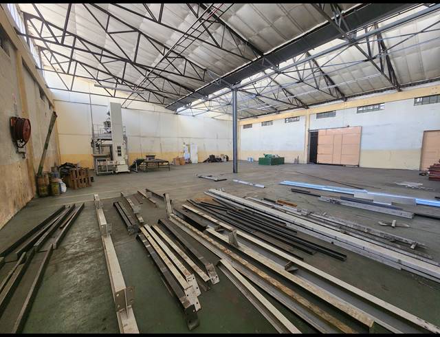 1,553M² WAREHOUSE TO LET IN WADEVILLE